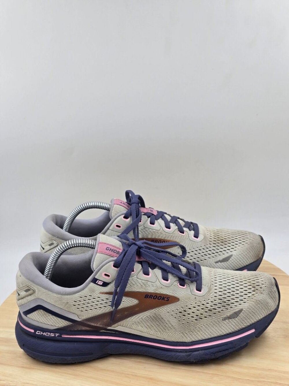 Brooks Ghost 15 running shoes Athletic Womens sz 10B
